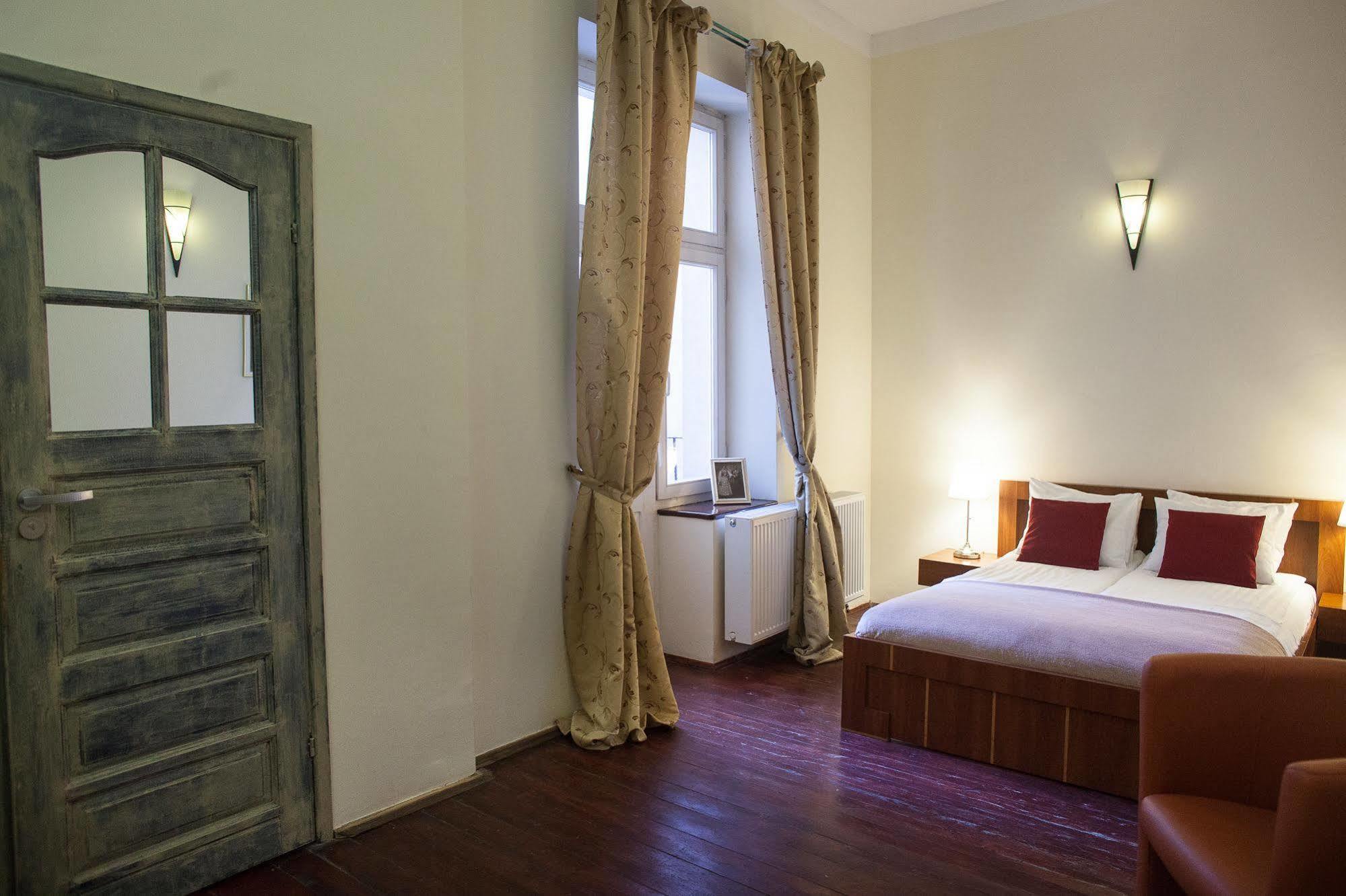 Tango House Nocleg ze śniadaniem