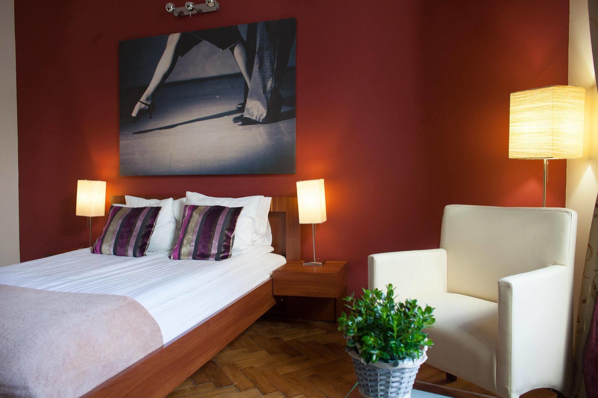 Nocleg ze śniadaniem Tango House 3*